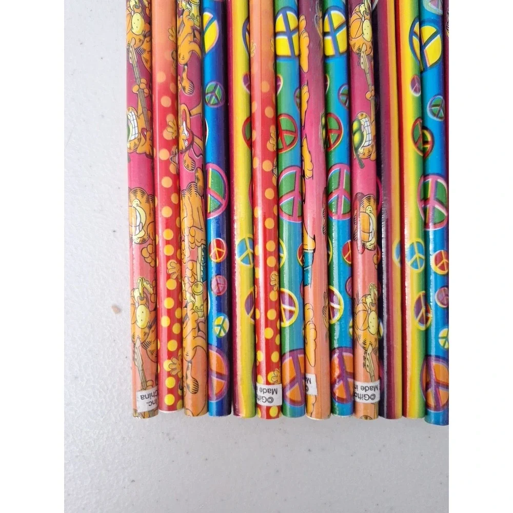 Vintage 1978 Garfield PENCIL LOT OF 25 Unused Loose Pencils- 25 Regular Size NEW